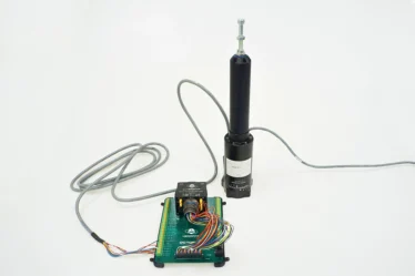 autopilot connected to a servo actuator via CAN Bus